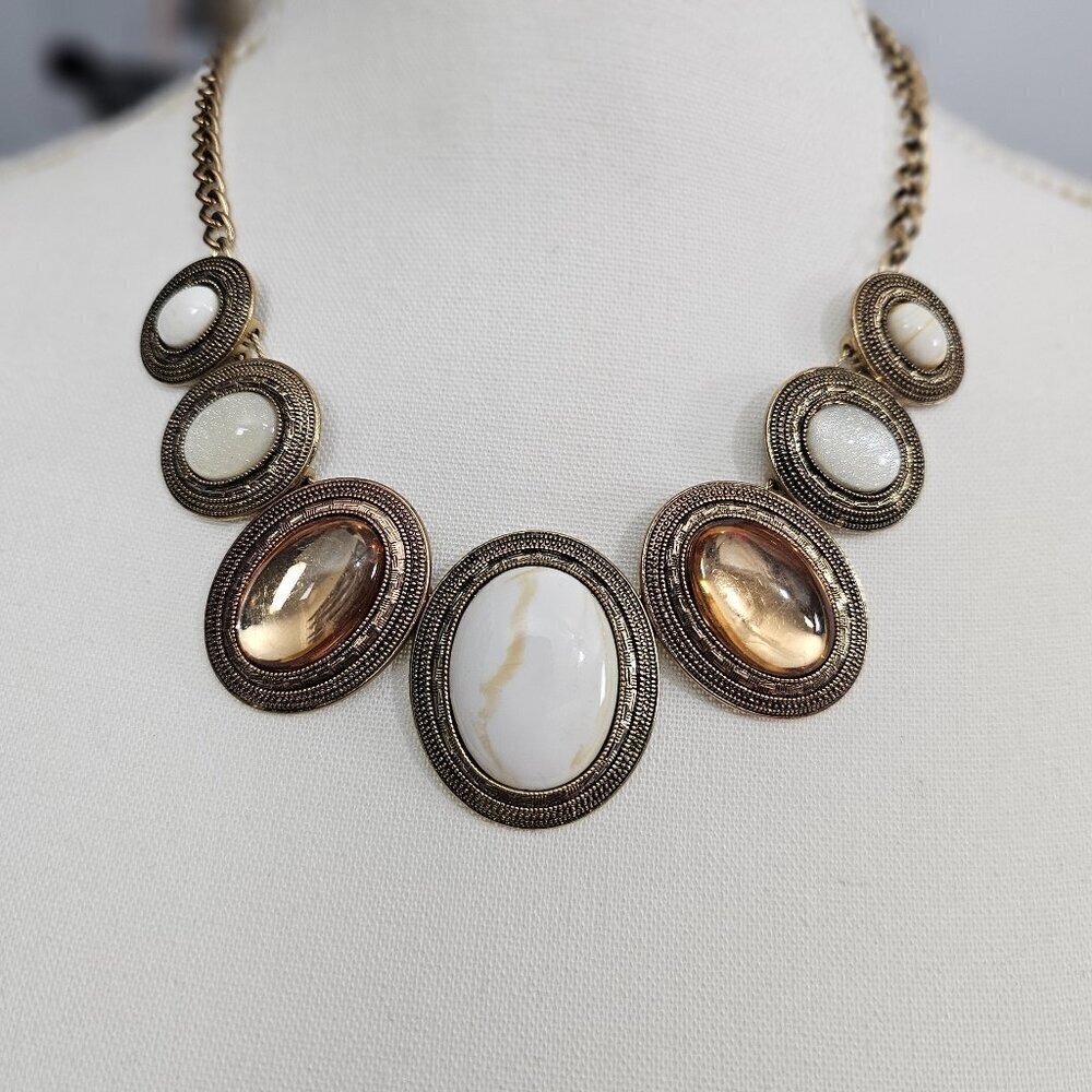 Charming Charlie Vintage Gold Tone Amber Opal Quartz Oval Gemstone Necklace